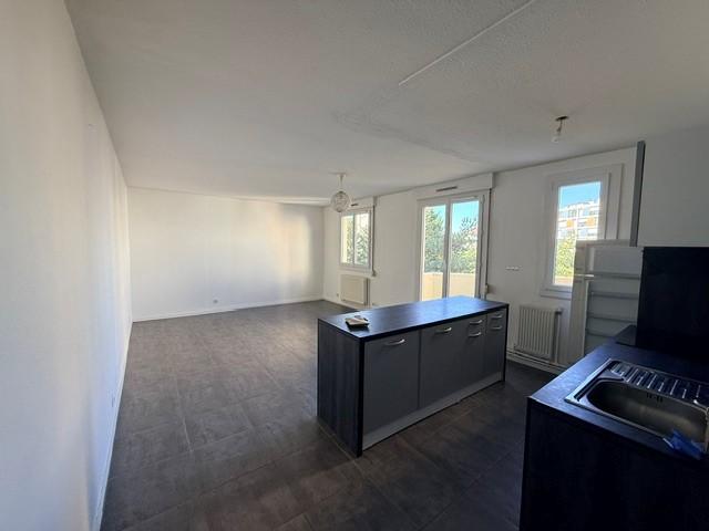 Appartement 3 pièces 66 m² · à Saint-Étienne · 66 m² · 699 €/mois